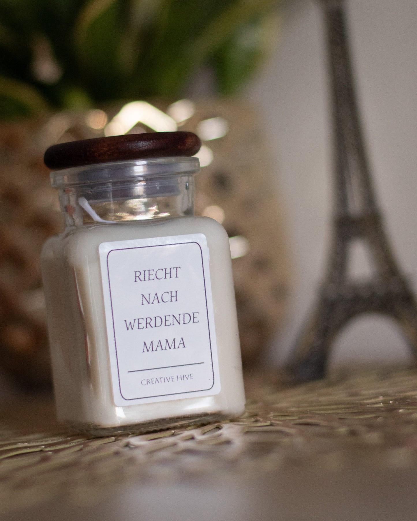 REICHT NACH WERDENDER MAMA